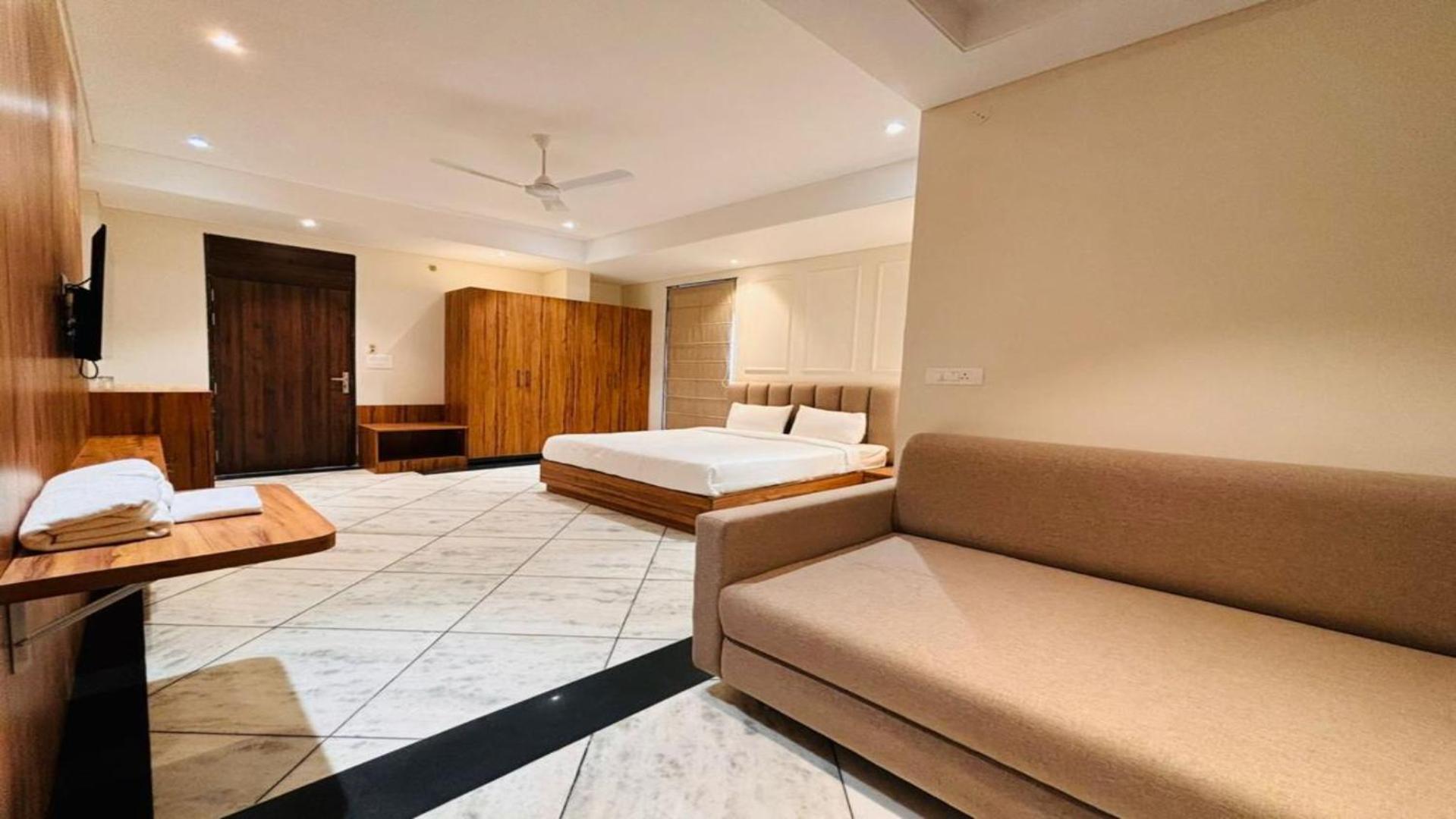 Hotel Saaj Mansion Jaipur Buitenkant foto