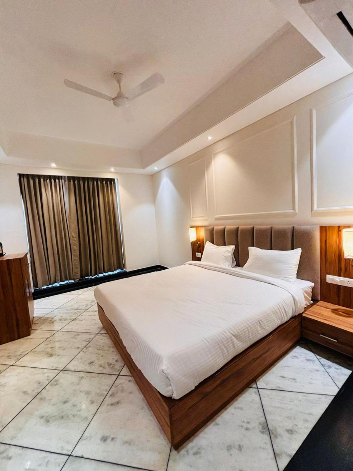 Hotel Saaj Mansion Jaipur Buitenkant foto
